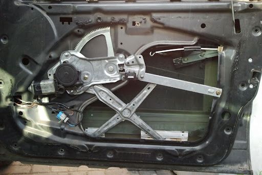 Механизм стеклоподъемника Механизм стеклоподъемника